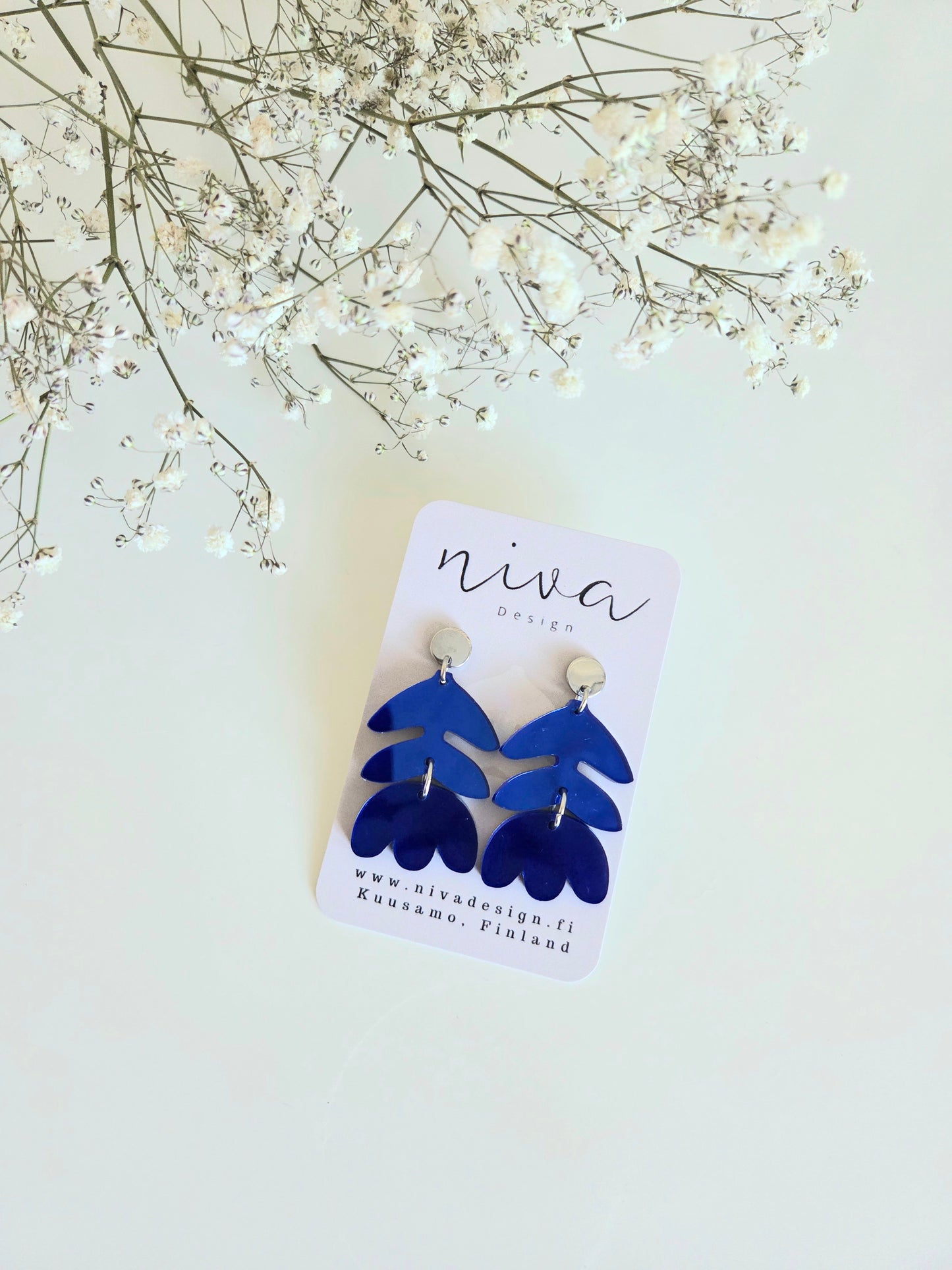 Iso kukka nurin kurin, sininen, punainen tai hopea peiliakryyli / Niva Design